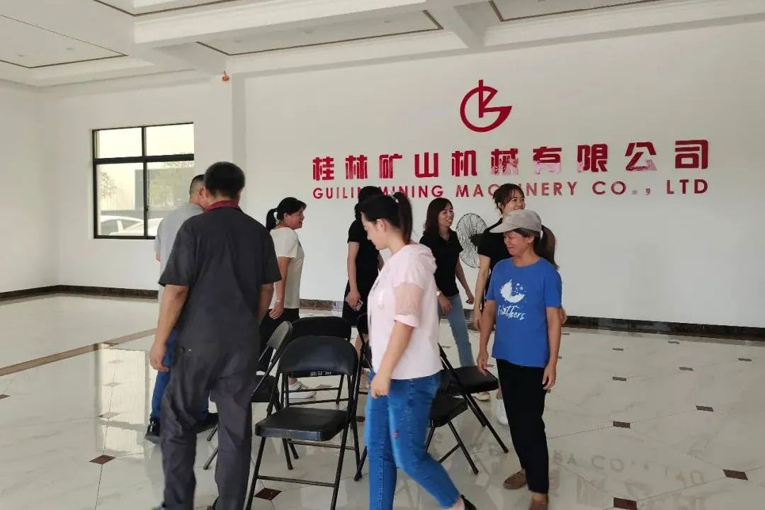 ���ֵV�C(j��)�e�k���������� ��ϵ��V�����}���(d��ng)